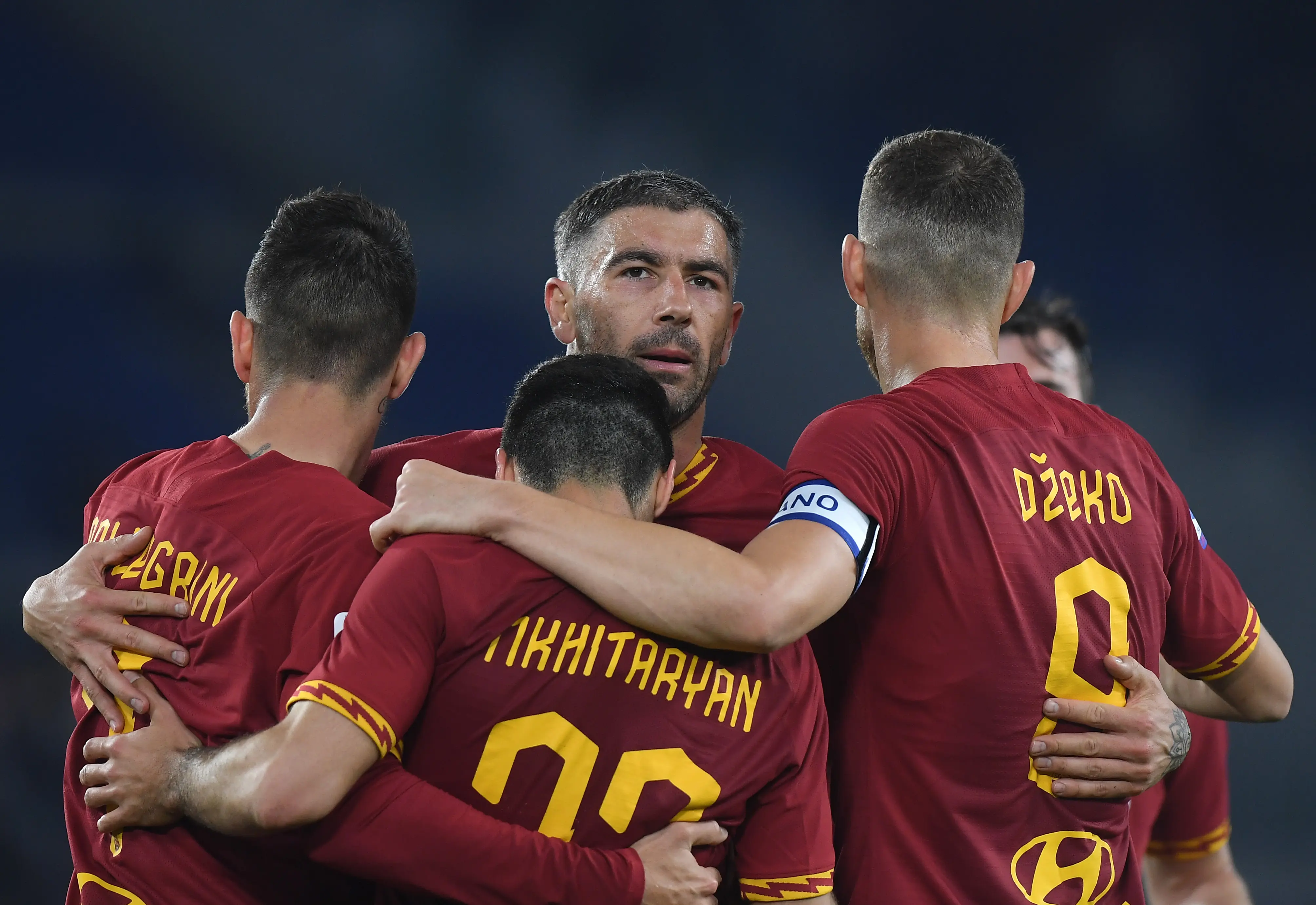 尤文图斯遭遇惨败，遗憾出局欧冠赛场！(尤文图斯遭遇惨败,遗憾出局欧冠赛场视频)