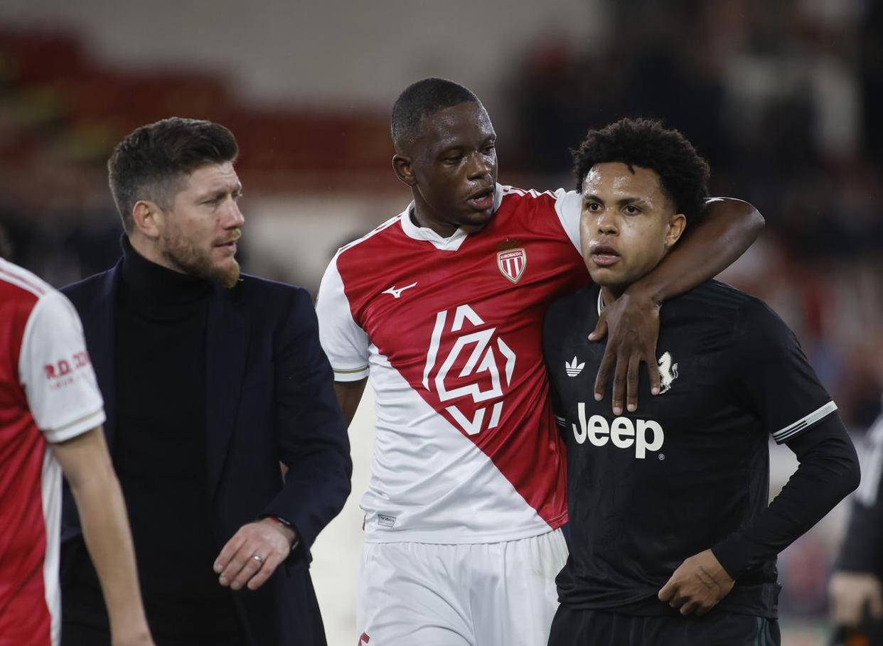 尤文图斯遭遇惨败，遗憾出局欧冠赛场！(尤文图斯遭遇惨败,遗憾出局欧冠赛场视频)