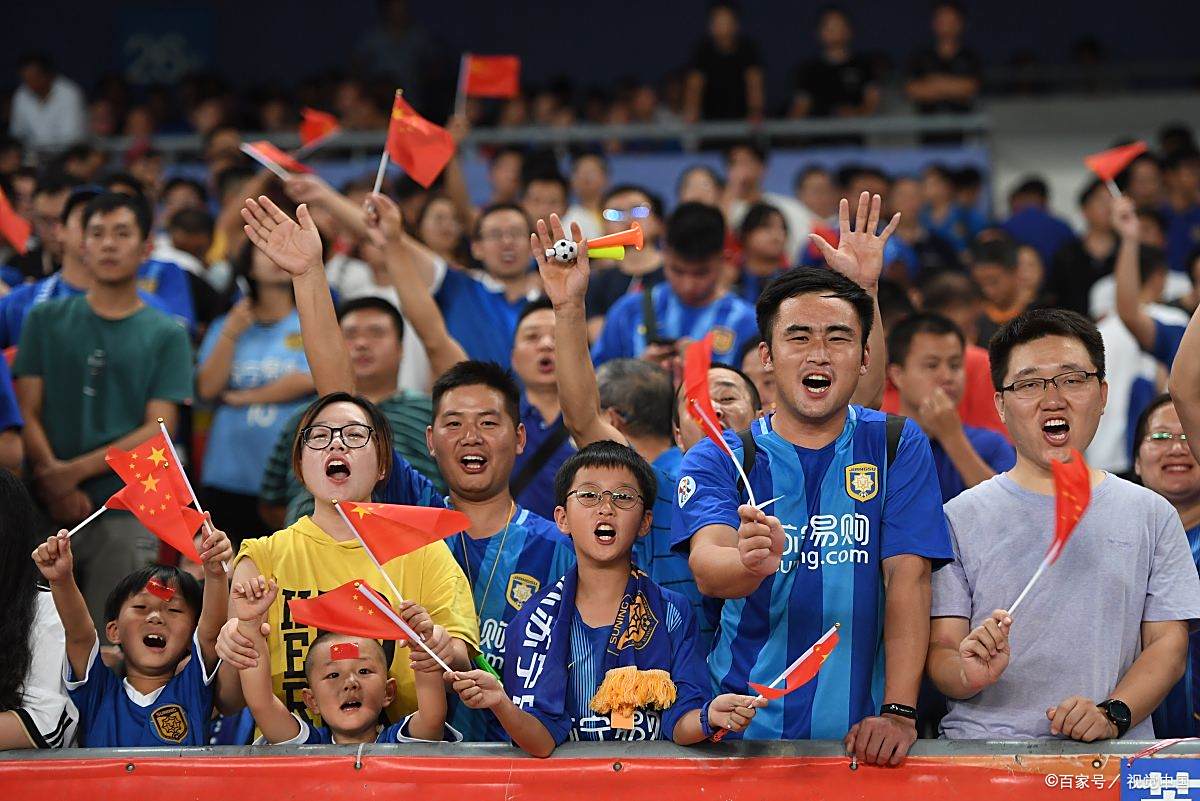包含亚洲足球大赛掀起热潮：球队斗志昂扬的词条