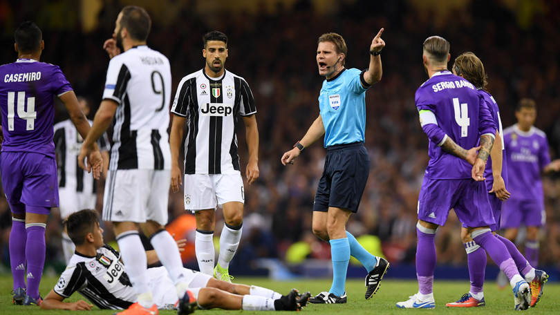 阿贾克斯力克尤文，进决赛在望(阿贾克斯转会尤文图斯)